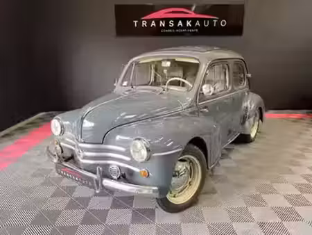 Renault 4CV 