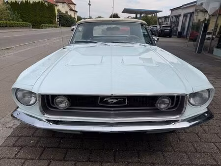 Ford Mustang 