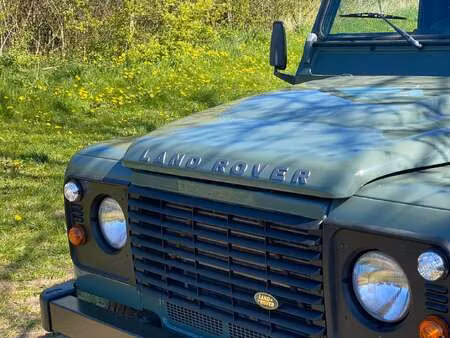 Land Rover Defender TD4 2.4 122 Station Wagon 4x4