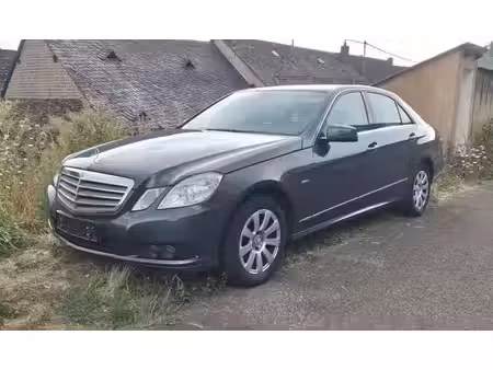Mercedes-Benz Classe E E 200