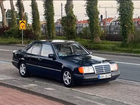 Mercedes-Benz Classe E 260 E V6 2.6