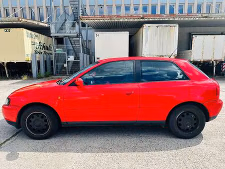 Audi A3 1.6 101 Attraction