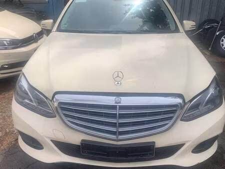 Mercedes-Benz Classe E E 200 2.1 136
