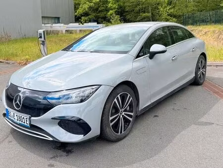 Mercedes-Benz EQE 300 245