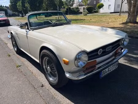 Triumph TR6 
