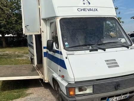 Renault Master 2.5 76