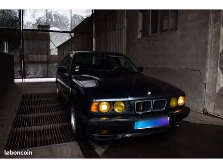 BMW Série 3 325TDS 2.4 143