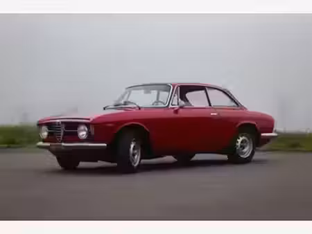 Alfa Romeo Giulia 1300 1.3
