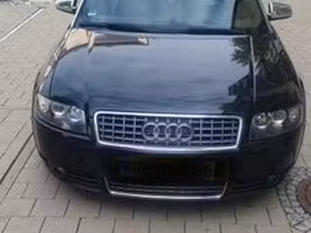Audi A4 V6 3.0 220
