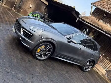 Porsche Cayenne Turbo V8 4.8 4x4