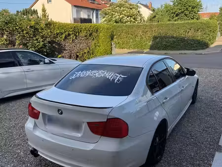 BMW Série 3 318i 2.0 143
