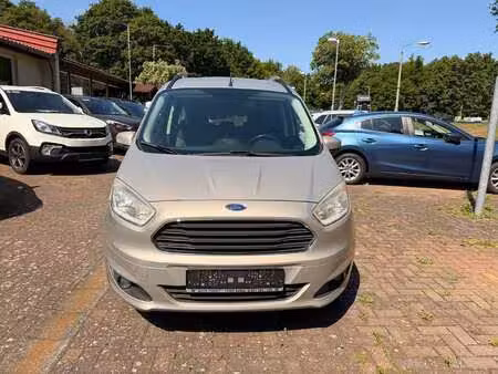 Ford Tourneo Courier 1.0 100 Titanium