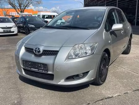 Toyota Auris 1.6 124 Sol