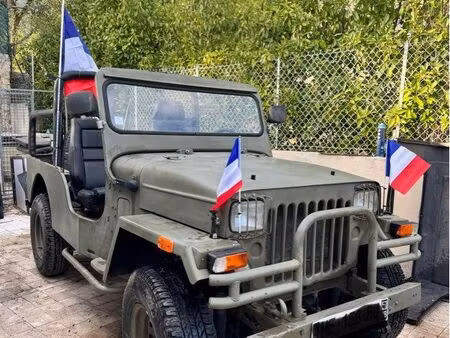Mahindra Jeep 