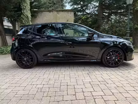 Renault Clio RS Trophy 1.6 T 220