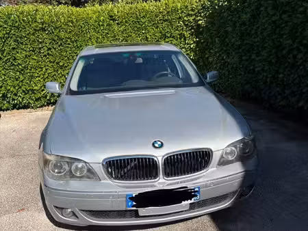 BMW Série 7 750i 4.8 367