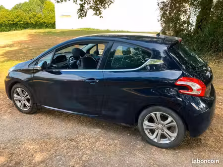 Peugeot 208 1.2 THP 208