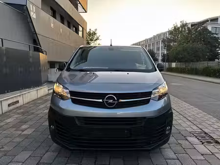 Opel Vivaro 1.5 102 First