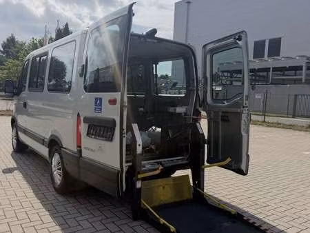 Renault Master 2.5 dCi 120