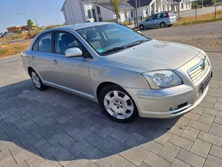 Toyota Avensis 1.8 129 Sol