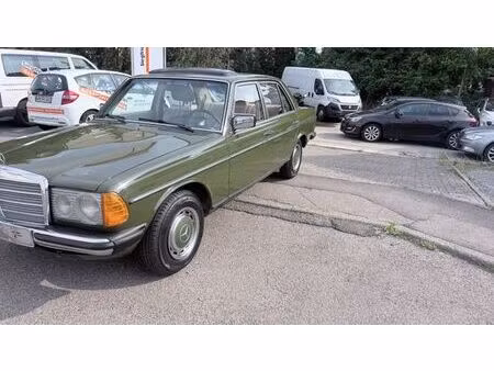 Mercedes-Benz Classe E 240 D