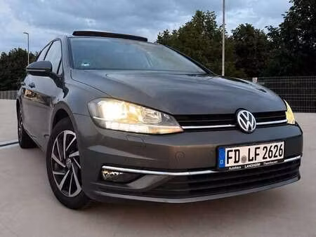 Volkswagen Golf 1.5 TSI 110