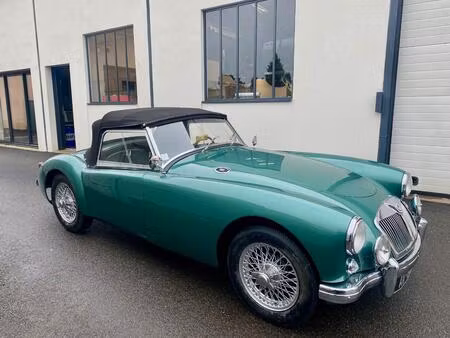 MG MGA 