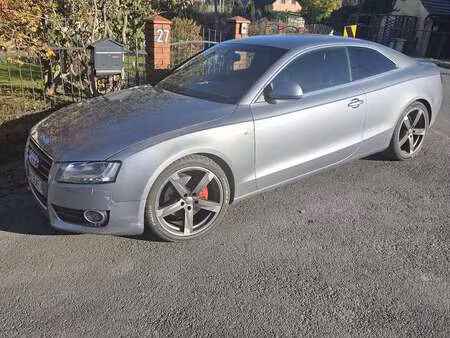 Audi A5 V6 2.7 TDI 190