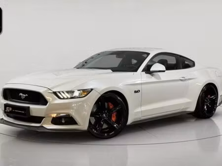 Ford Mustang Fastback V8 5.0 421