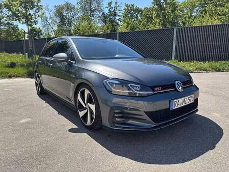Volkswagen Golf GTI 2.0