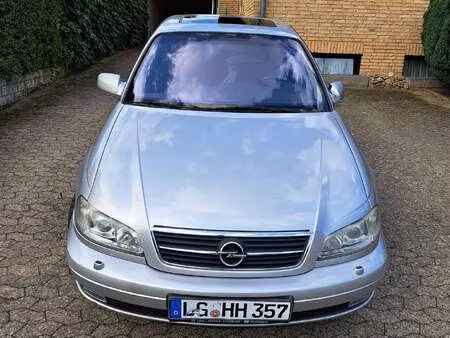 Opel Omega 2.2 144 Design Edition