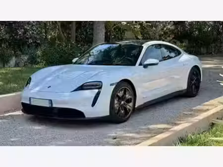 Porsche Taycan 