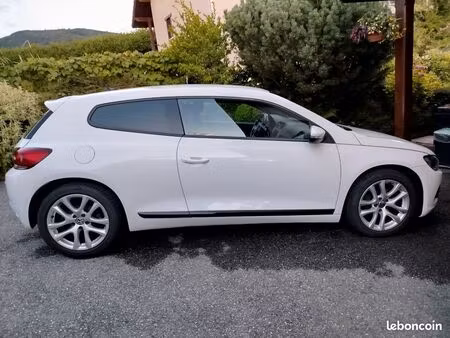 Volkswagen Scirocco 2.0 TDI 140 Sportline