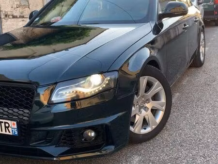 Audi A4 V6 3.2 FSI 265