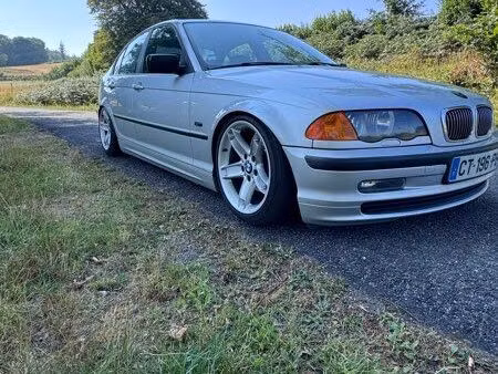 BMW Série 3 323i 2.5 170