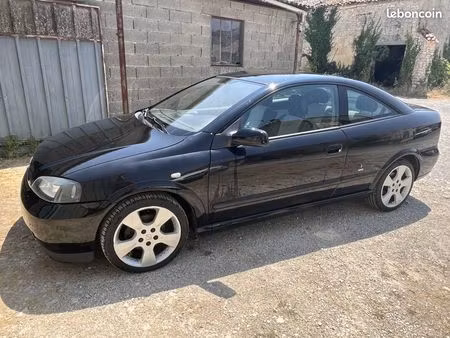Opel Astra 2.2 147