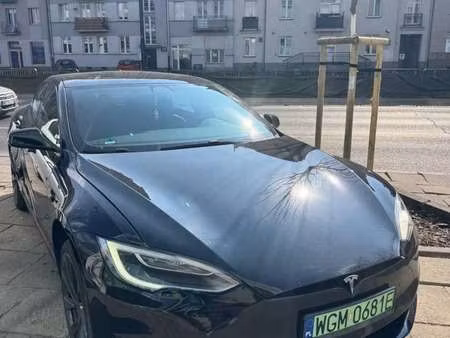 Tesla Model S 75d 332