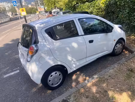 Chevrolet Spark 1.0 68