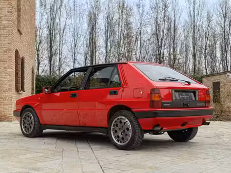 Lancia Delta HF Integrale 4x4