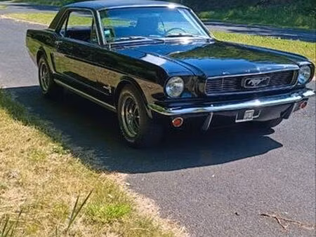 Ford Mustang 