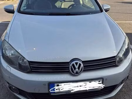 Volkswagen Golf 1.6 102 Confortline