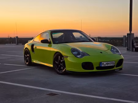 Porsche 911 Turbo 3.6 420 4x4