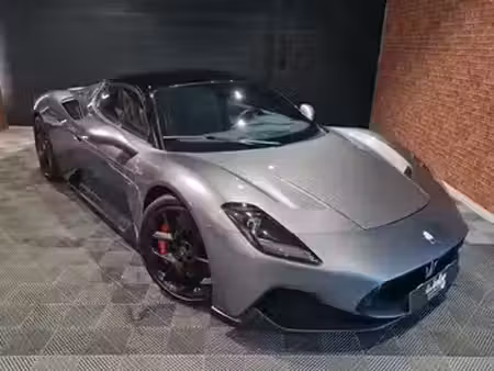 Maserati MC20 V6 3.0 630