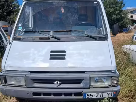 Renault Master 2.5 76
