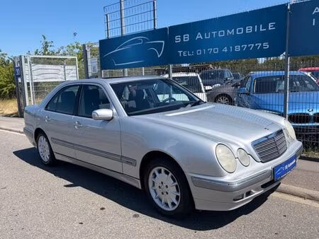 Mercedes-Benz Classe E E 240 V6 2.6 170 Avantgarde