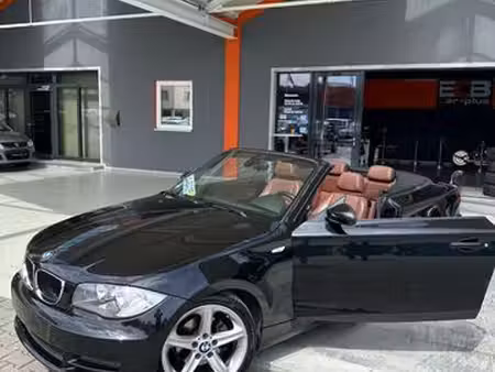 BMW Série 1 118i 2.0 143