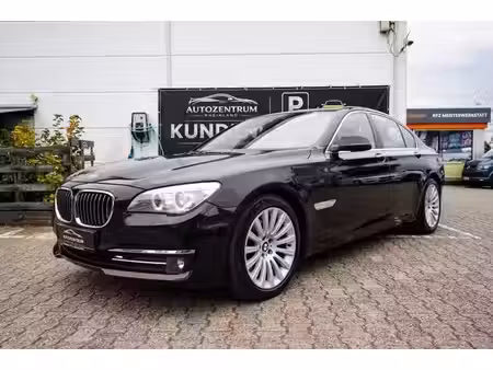 BMW Série 7 730d 3.0 258