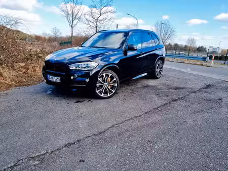 BMW X5 M50d 3.0 381