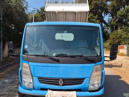 Renault Maxity 