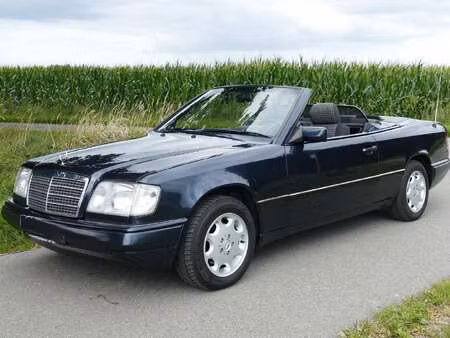 Mercedes-Benz Classe E E 200 136